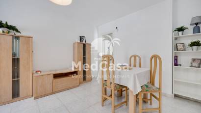 Wiederverkauf - Erdgeschosswohnung -
Torrevieja