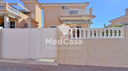 Segunda mano - Villa -
Orihuela Costa