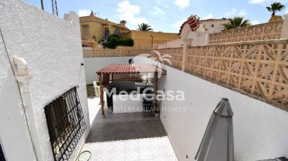 Resale - Townhouse -
Orihuela Costa - Villamartín