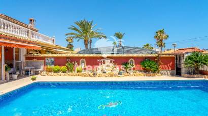 Wiederverkauf - Villa -
Orihuela Costa - Campoamor