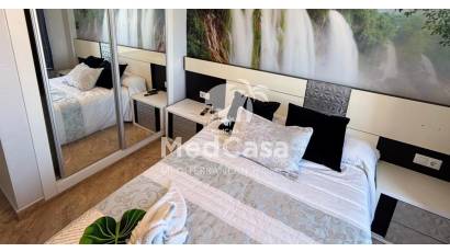 Wiederverkauf - Apartment -
Torrevieja - La Mata