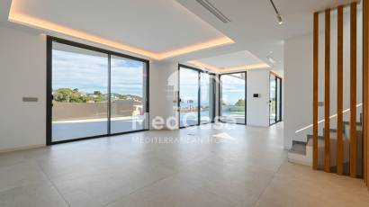 Obra nueva - Villa -
Benissa