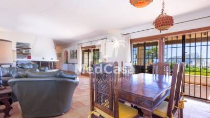 Resale - Villa -
Calpe - Carrio