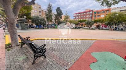 Wiederverkauf - Apartment -
Guardamar del Segura