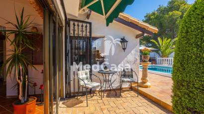 Wiederverkauf - Villa -
Orihuela Costa - Villamartín