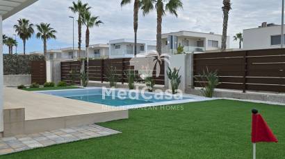 Obra nueva - Villa -
Golf Vistabella