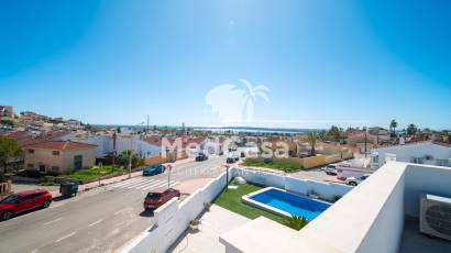 Resale - Townhouse -
Ciudad Quesada - town