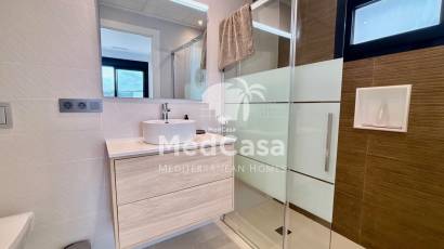 Obra nueva - Villa -
Benijofar