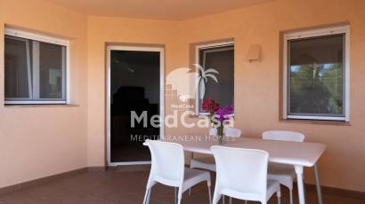 Resale - Villa -
Moraira - Benimeit