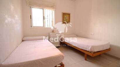 Resale - Villa -
Mil Palmeras
