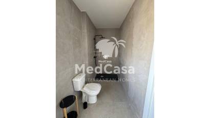 Wiederverkauf - Villa -
La Marina del Pinet - La Marina