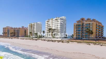 Obra nueva - Apartamento -
La Manga
