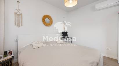 Resale - Apartment -
Orihuela Costa - Villamartín