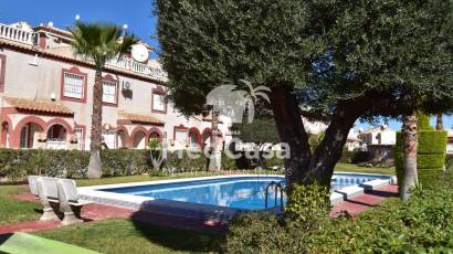 Segunda mano - Villa -
Orihuela Costa - Playa Flamenca