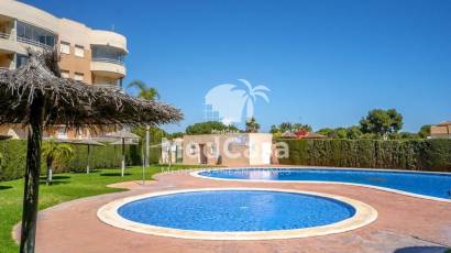 Resale - Apartment -
Orihuela Costa - Campoamor