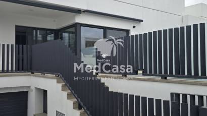 Resale - Semi detached  -
Dolores