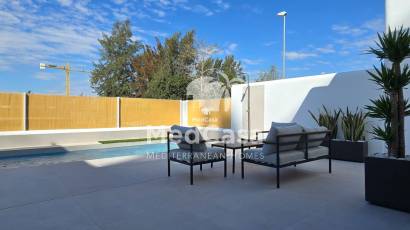 Neubau - Villa -
Dolores