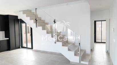 Obra nueva - Villa -
Polop de La Marina