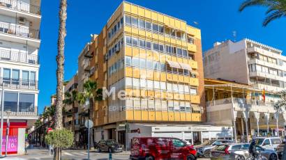 Resale - Apartment -
Torrevieja