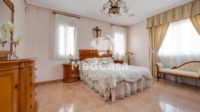 Resale - Villa -
Orihuela Costa - Hurchillo