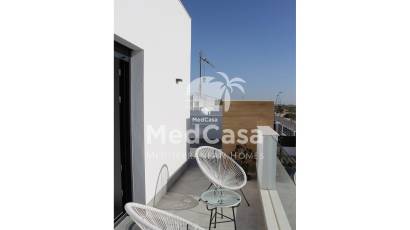 Obra nueva - Villa -
Roldan