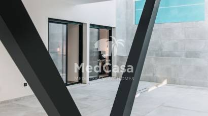 Obra nueva - Villa -
Rojales