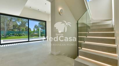Obra nueva - Villa -
Finestrat