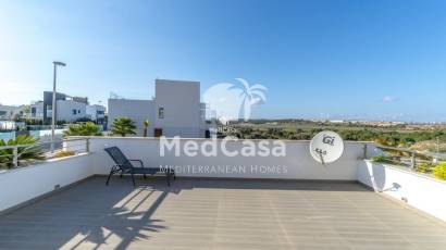 Resale - Villa -
Orihuela Costa - Agua Marina