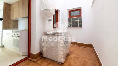 Neubau - Apartment -
Avileses - Jerónimo y Avileses