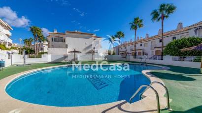 Wiederverkauf - Apartment -
Orihuela Costa - Campoamor