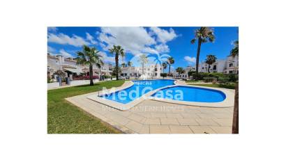 Wiederverkauf - Reihenhaus -
Orihuela Costa - Villamartín