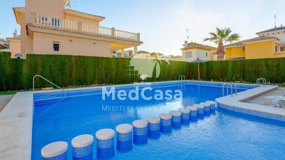 Segunda mano - Adosado -
Orihuela Costa - Los Altos