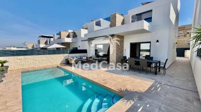 Obra nueva - Villa -
Benijofar