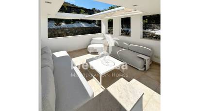 Resale - Villa -
Jávea - Cansalades