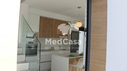 Neubau - Villa -
Roldan