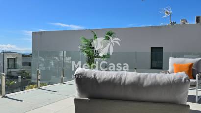 Obra nueva - Villa -
Finestrat