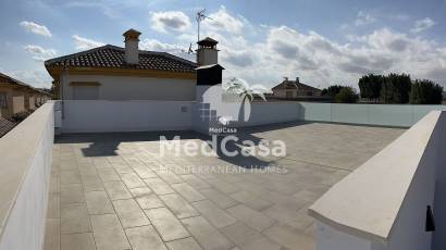 Obra nueva - Villa -
Roldan
