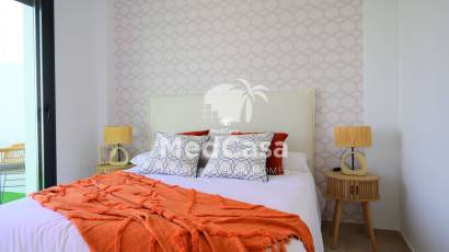 Obra nueva - Adosado -
Dolores