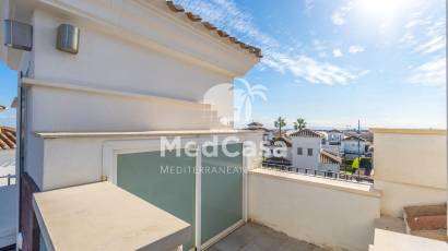Resale - Corner Townhouse -
Balsicas