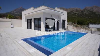 Obra nueva - Villa -
Polop de La Marina