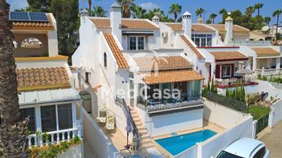 Resale - Villa -
Orihuela Costa - Villamartín