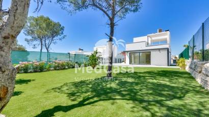 Obra nueva - Villa -
Finestrat