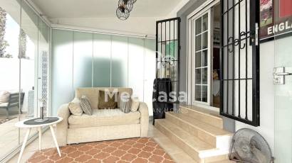 Resale - Villa -
Orihuela Costa - Villamartín