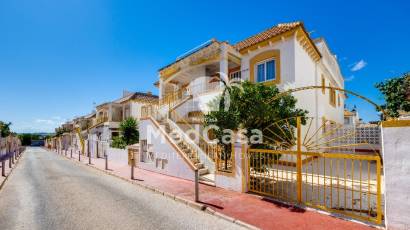 Wiederverkauf - Penthousewohnung -
Torrevieja