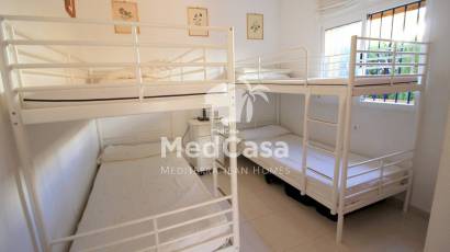 Resale - Villa -
Mil Palmeras