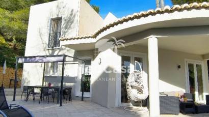 Segunda mano - Villa -
Altea - Marina Baja