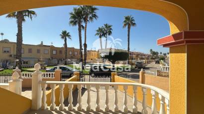 Resale - Townhouse -
Orihuela Costa - La Regia
