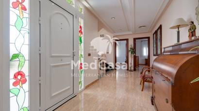 Resale - Villa -
Orihuela Costa - Hurchillo