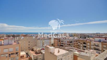 Resale - Apartment -
Guardamar del Segura - CENTRO