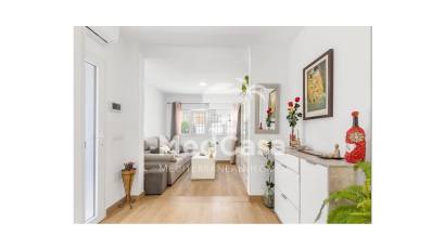 Resale - Ground floor apartment -
Orihuela Costa